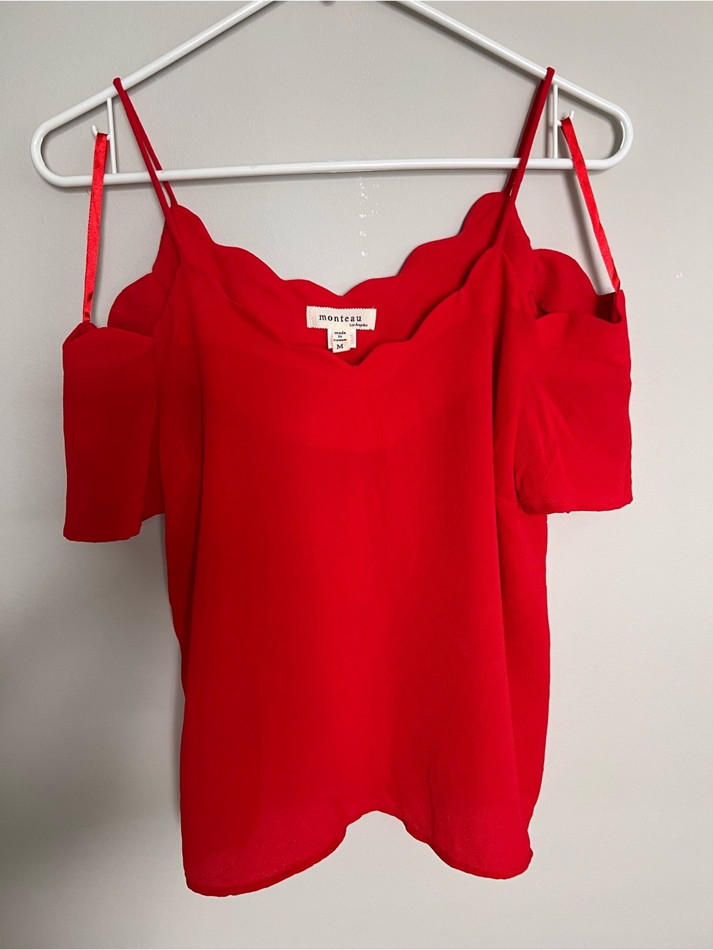Monteau Bright Red Scalloped Cold-Shoulder Cami blouse size M
